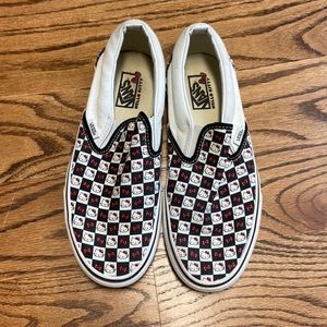 Hello Kitty Vans Womens 8.5 Classic Checkered Face Bow Sanrio